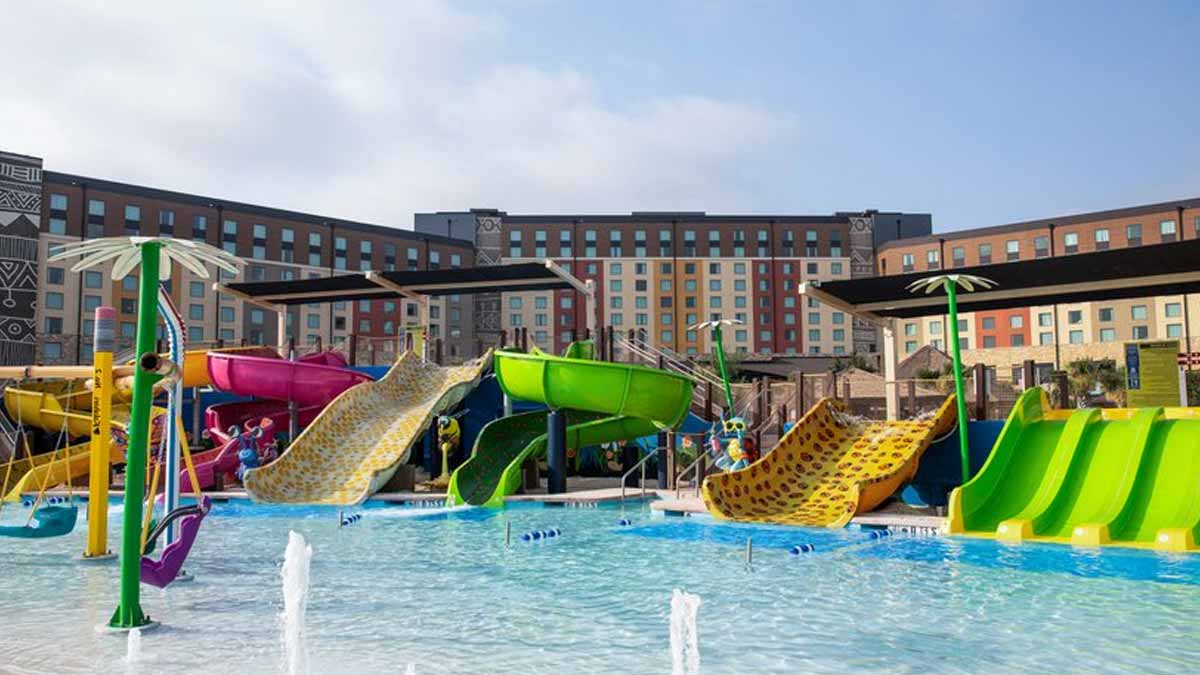 Youngkin inaugure un parc aquatique Kalahari Resort de 150 000 pieds carrés dans le comté de Spotsylvania